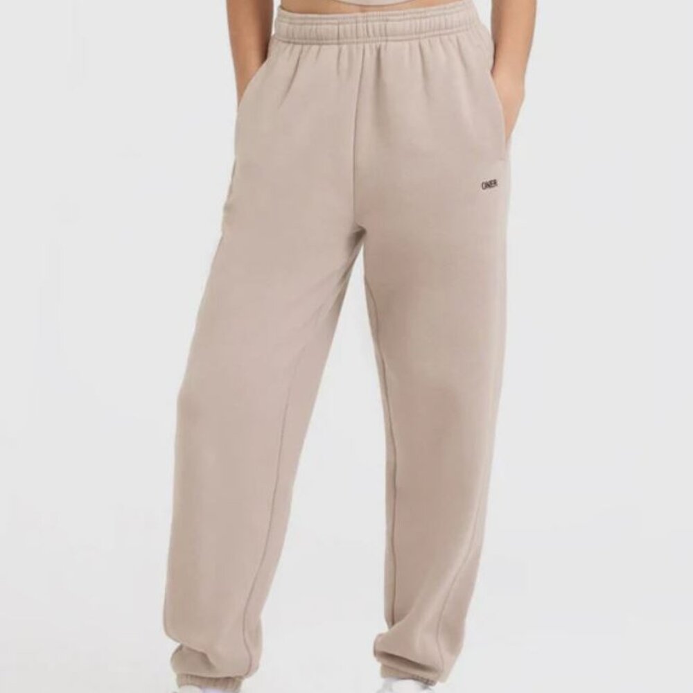 NWOT FOUNDATIONS JOGGER - Mushroom Brown sz M